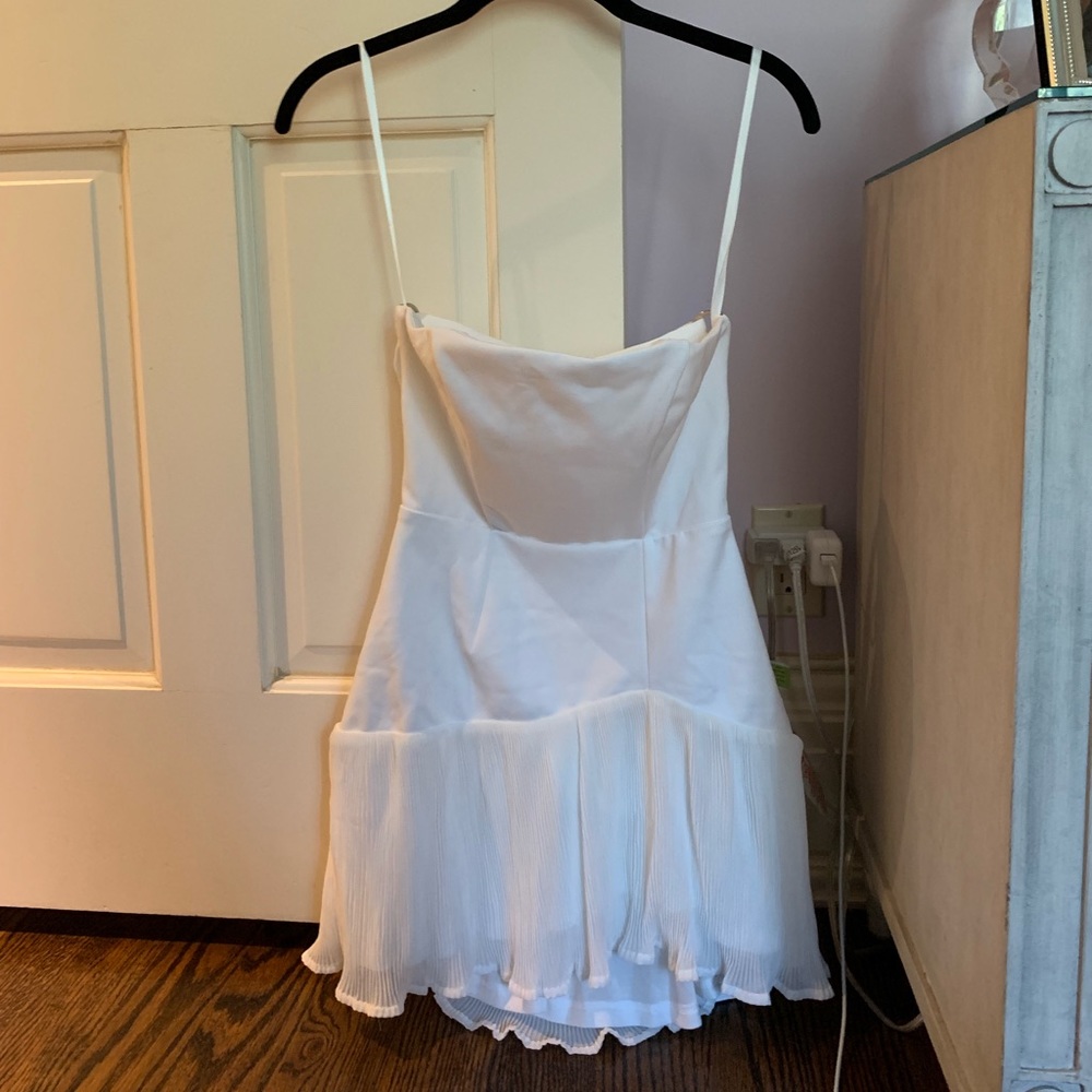 White dress with criss-cross back!!!